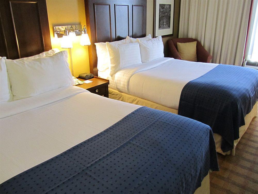 Holiday Inn Savannah Historic District By Ihg Exteriör bild